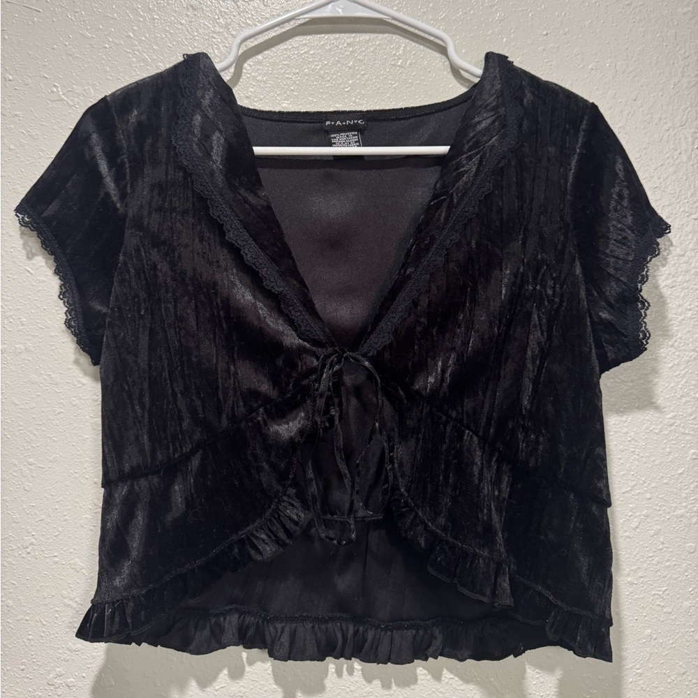FANG Black Velvet Tie-Front Crop Too with Lace Trim | Large